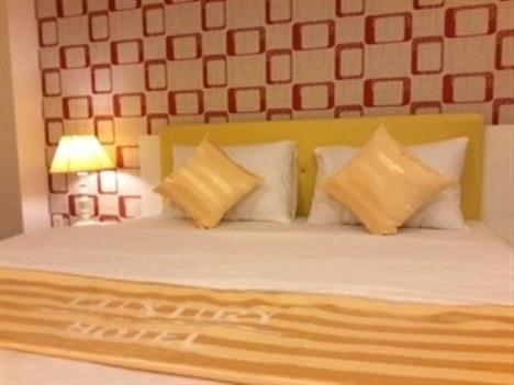 Luxury Hotel Thành Pho Ho Chí Minh Camera foto